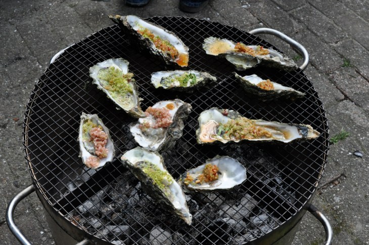 Barbecued oysters